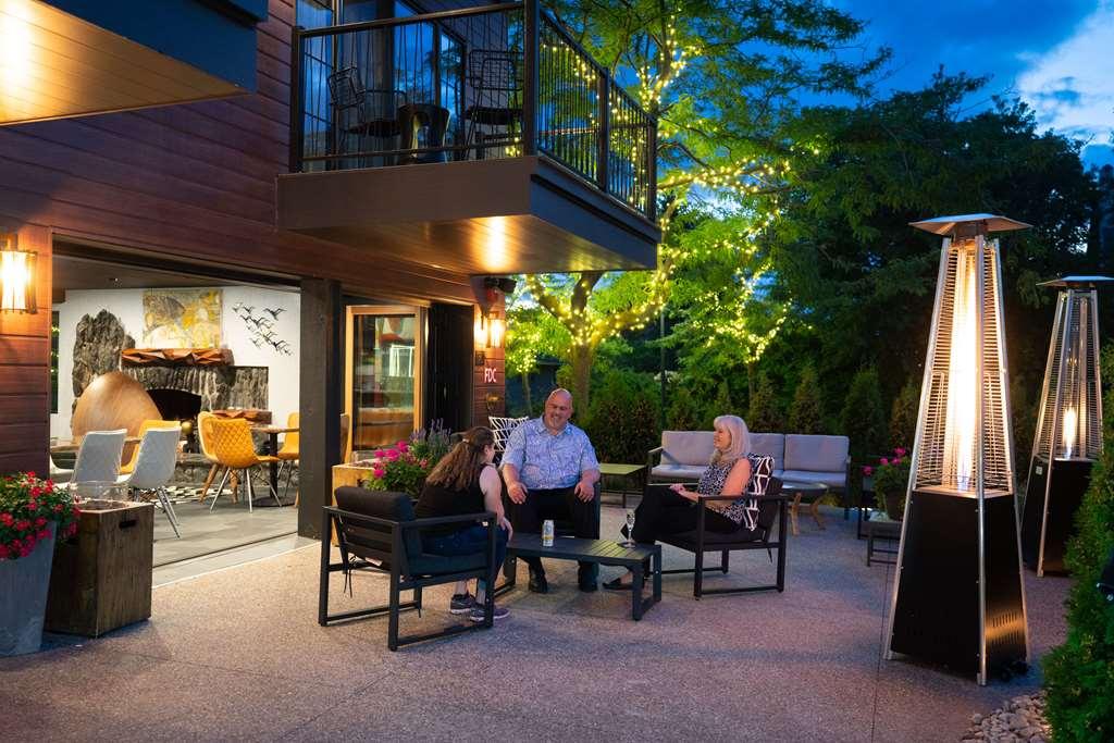 Hotel The Earl In Charlevoix Zimmer foto